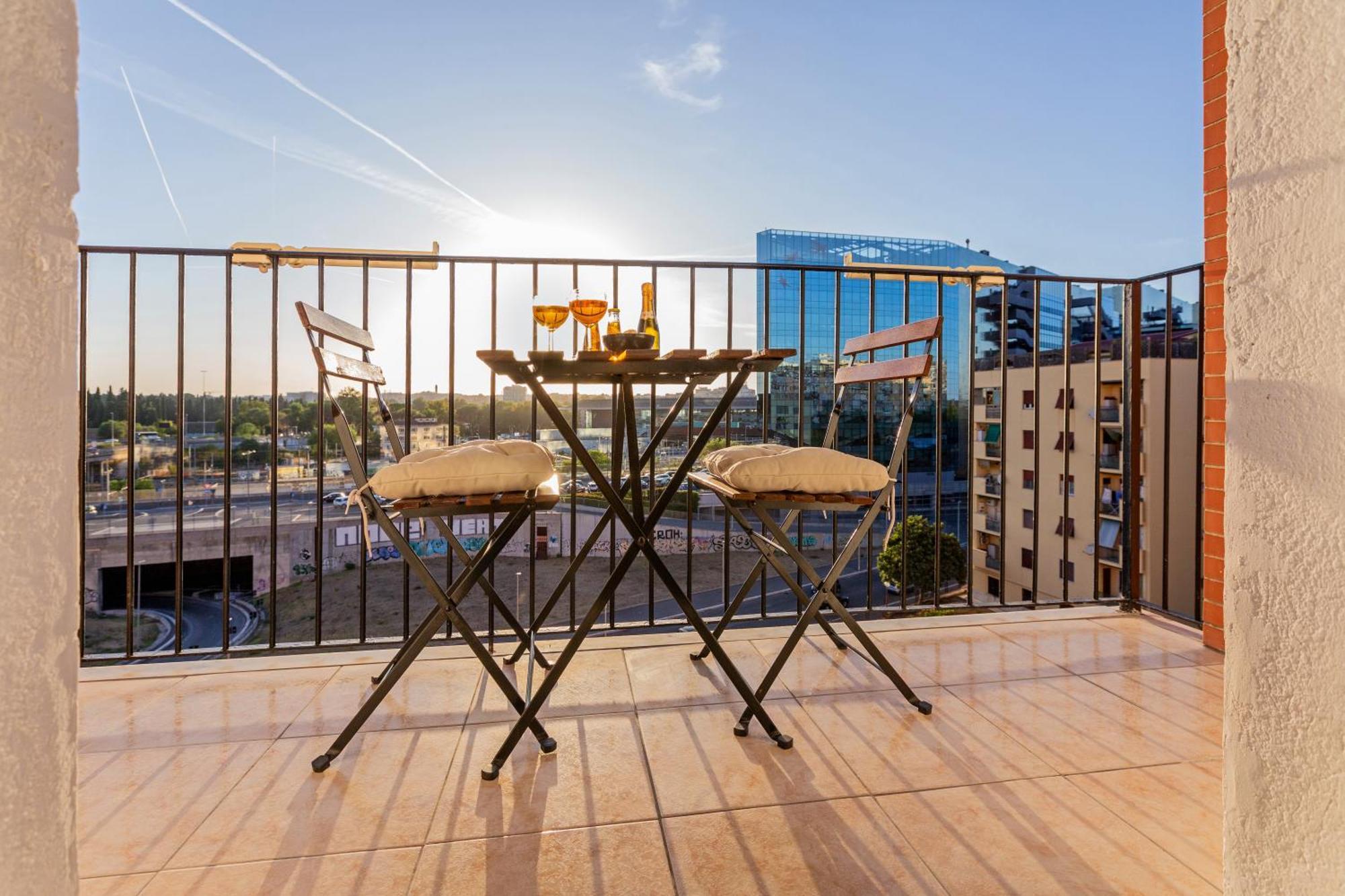 Stylish & Cozy - 5 Star Location- Balcony - City View 로마 외부 사진